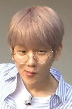 ปกนิยาย WHO ARE TUA #ใช่ถั่วไหม | CHANBAEK