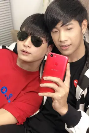 ปกนิยาย เพราะความสุขของคนแอบชอบก็มีแค่นี้..... Happiness of secretly like