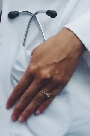 ปกนิยาย [จบแล้ว] คุณหมอครับ ผมมารับวิญญาณคนไข้ (สนพ.Movel Publishing)