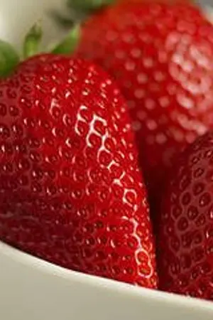 ปกนิยาย [SF] Strawberry {Hunbaek}