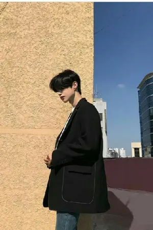 ปกนิยาย มรสุมรักพี่ชายตัวร้าย😏