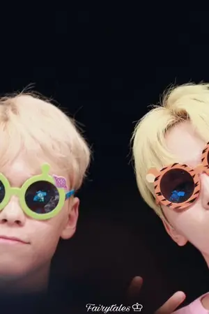 ปกนิยาย [SEVENTEEN] headphones or me ? | vernon x seungkwan