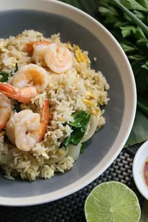 ปกนิยาย ร้านอาหารตามสั่งที่โลกแฟนตาซี