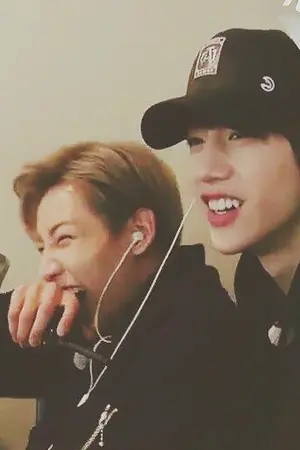 ปกนิยาย Markbam  คำว่าเพื่อนพูดเบาๆก็เจ็บ