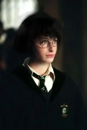 ปกนิยาย [fic female harry] Helena เด็กสาวผู้รอดชีวิต