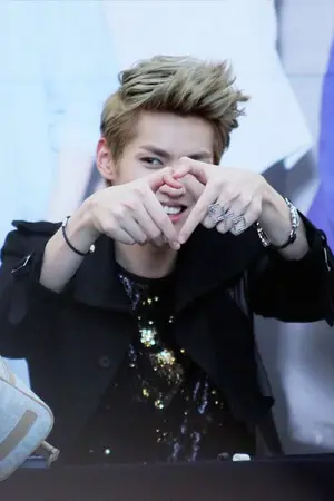 ปกนิยาย produce happiness (krisyeol) [EXO]