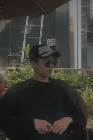 ปกนิยาย สิงหาข้ามเดือนหาธันวา