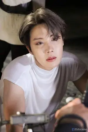 ปกนิยาย รักนี้ของนายไอดอล J-hope X You