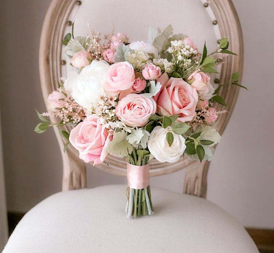 นิยาย [Translate] A Bouquet of Scandals Writer