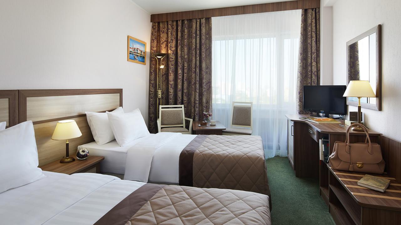 โรงแรม Izmailovo Delta Hotel