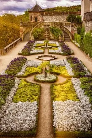 ปกนิยาย ภารกิจบังคับให้มาเป็นเมดตัวร้าย