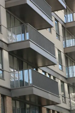 ปกนิยาย social distancing (which makes us closer)