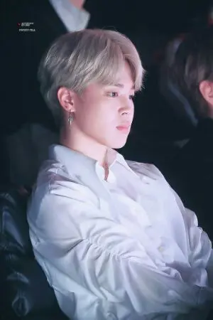 ปกนิยาย " คนนี้ของพวกกู อย่ายุ่ง!!💢YAOI"all Jimin