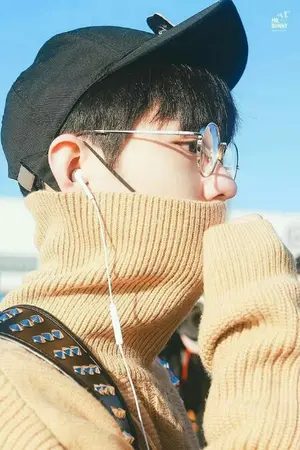 ปกนิยาย รักต้องเลือก (YIAO)