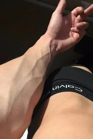 ปกนิยาย รักห(ล)อก จึงห(ล)อกฟัน