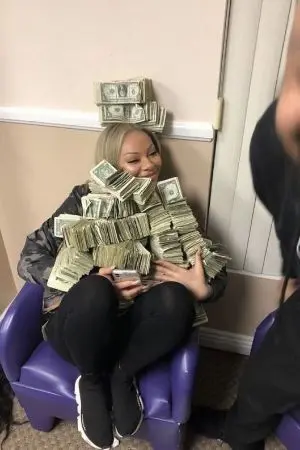 ปกนิยาย [Fic tokyo revengers]#ฟรีเเลนซ์