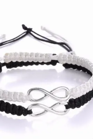 ปกนิยาย สร้อยข้อมือ the bracelet