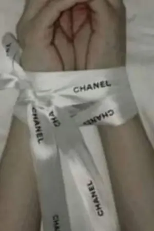 ปกนิยาย เลวแรง แข่งรัก