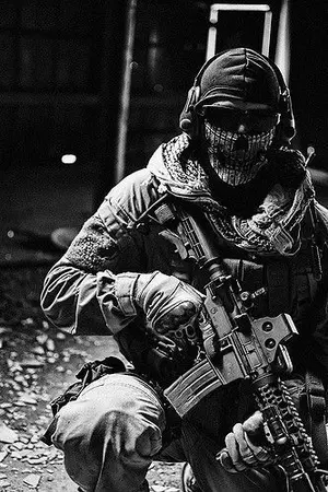 ปกนิยาย The gunman