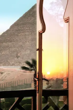 ปกนิยาย มนตร์ไนล์