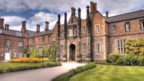 York St John Univeristy