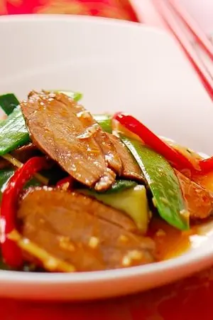 ปกนิยาย เชฟสาวเกิดใหม่เป็นคุณแม่ลูกสอง