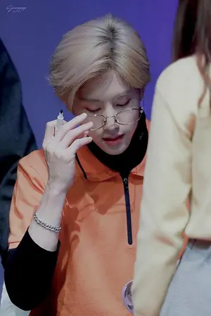 ปกนิยาย อาจารย์มาร์ค