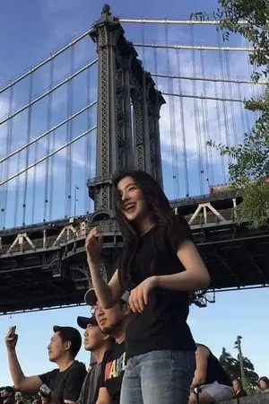 ปกนิยาย อยู่เพื่อรอเธอ