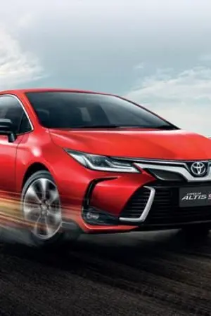 ปกนิยาย Toyota Corolla Altis ใหม่ปี 2021 เปิดตัวเพิ่มรุ่น 1.8 Sport มูลค่าไม่ถึงล้าน