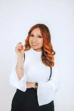 ปกนิยาย มีดสองคม