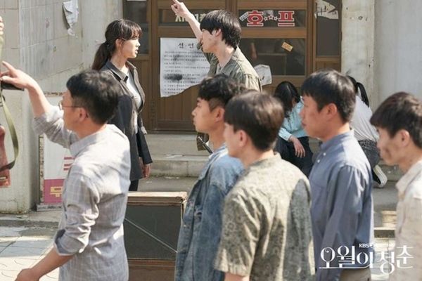 ภาพจากซีรีส์ Youth of May