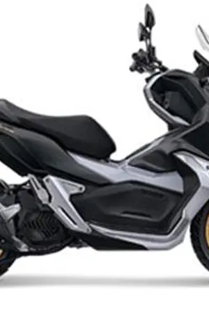 ปกนิยาย การเดินทางด้วยมอเตอร์ไซค์คุ้มกว่าการขับรถหรือไม่?