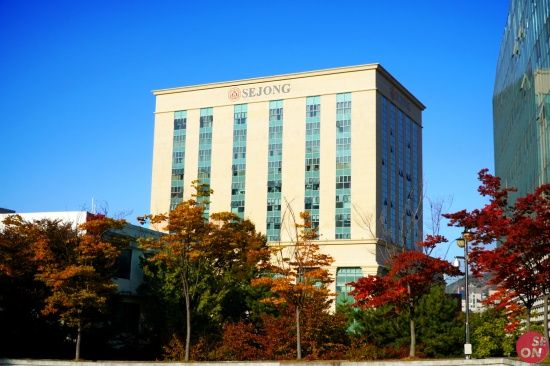 Photo  Credit:  Cie Sejong (Korean Language Program)