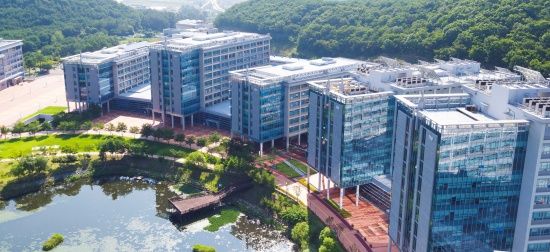 Photo  Credit:  UNIST  (Facebook Fan Page)