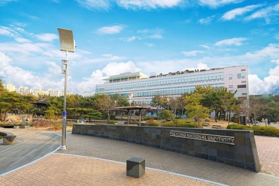 Photo  Credit:  국립부경대학교 PKNU  (Facebook)