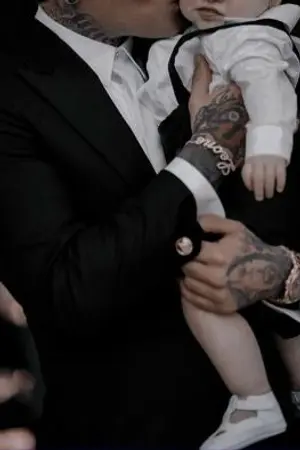 ปกนิยาย อดีตนักฆ่าเกิดใหม่กลายเป็นนายน้อยมาเฟีย