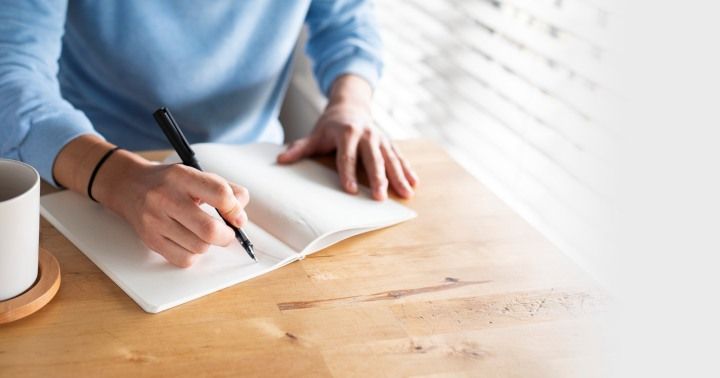 การเขียนสะท้อนตัวเอง ไม่ได้มีรูปแบบที่ตายตัว ไม่จำเป็นต้องใช้ภาษาที่สวยหรู