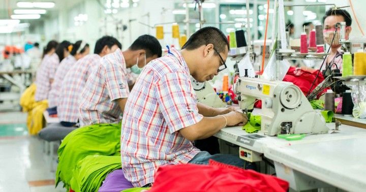 จุดเด่นเสื้อแตงโม เนื้อผ้าคุณภาพสูง มีอายุการใช้งานยาวนาน ราคาเข้าถึงได้  