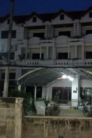 ปกนิยาย [rule of horror]กฎในการเป็นรูมเมตกับผี