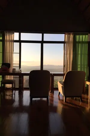 ปกนิยาย เรื่องเศร้าเราสองสามคน (มี E-Book)