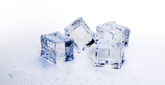 น้ำแข็งสี่เหลี่ยม (Ice Cube / Dice Ice)