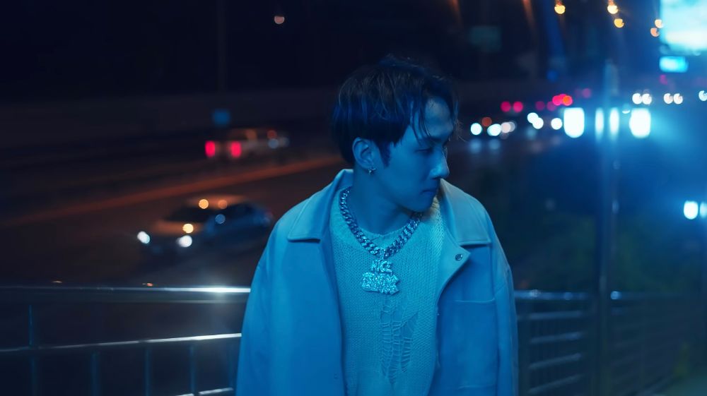 NICECNX จาก MV  เพลง "เพราะ (BECAUSE)"