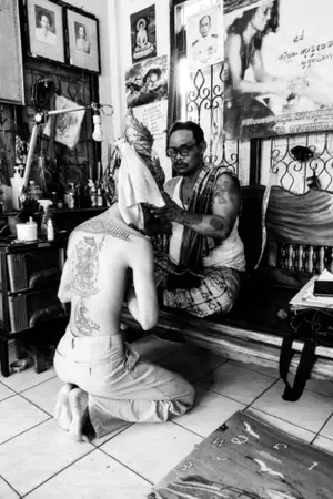 ปกนิยาย ความเชื่อ ยันต์ไทย