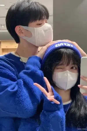 ปกนิยาย พึ่งรู้ว่าเพื่อนสมัยเด็กเป็นแวมไพร์