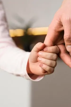 ปกนิยาย เป็นโอเมก้าก็เป็นพ่อบ้านให้มันดีๆ สิ (omegaverse)