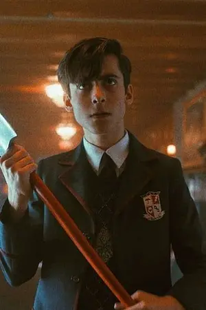 ปกนิยาย [The umbrella academy] Beautiful but savge
