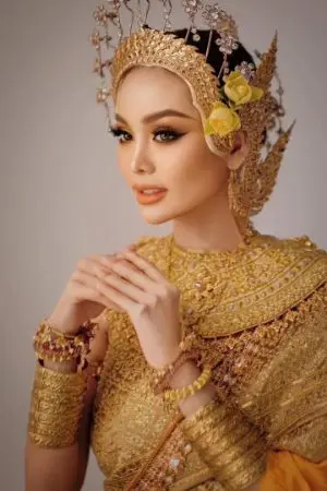 ปกนิยาย เพลิงพระกลิ่น