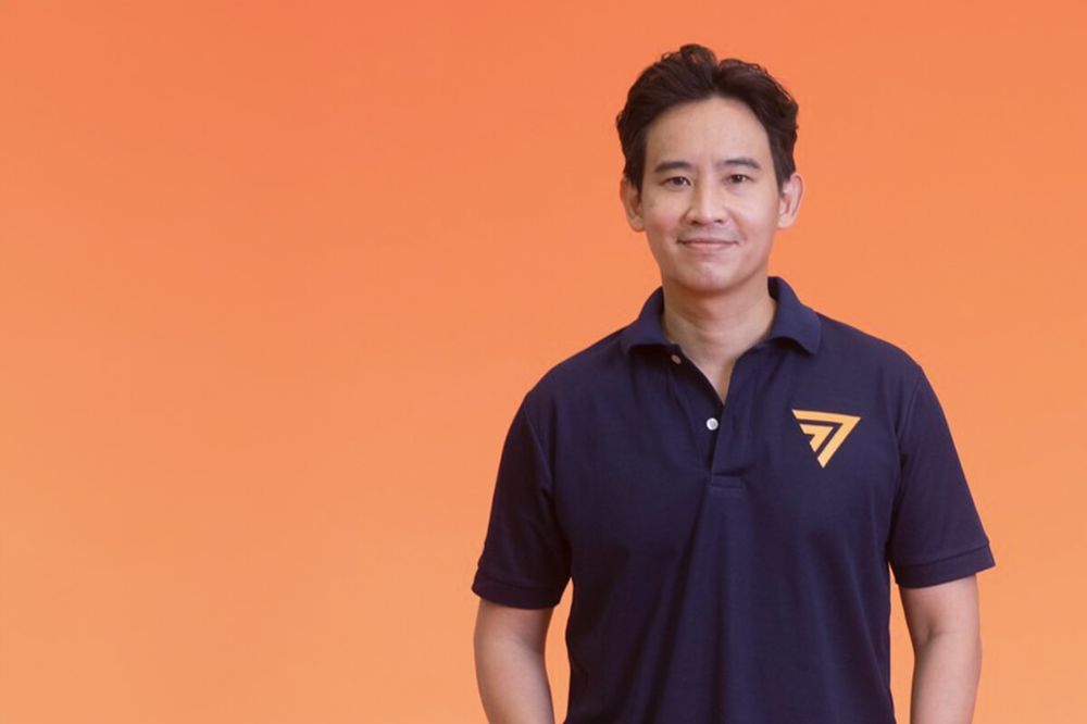 "ทิม พิธา" กับมุมมองด้านการเมืองต่อ "การค้นหาตัวเอง" ของวัยรุ่นในสังคมไทย