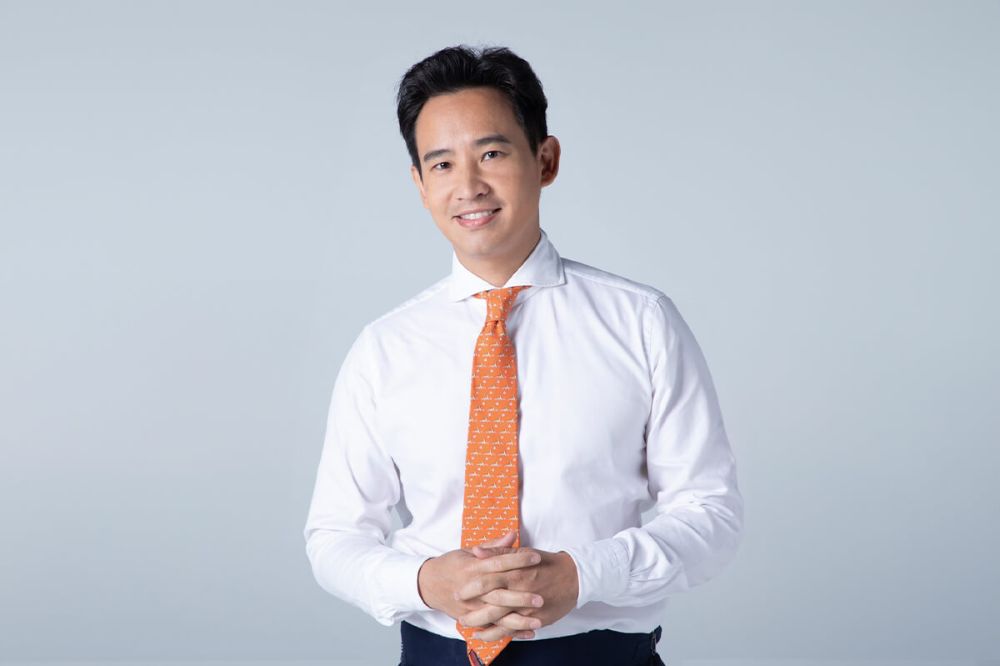 "ทิม พิธา" กับมุมมองด้านการเมืองต่อ "การค้นหาตัวเอง" ของวัยรุ่นในสังคมไทย