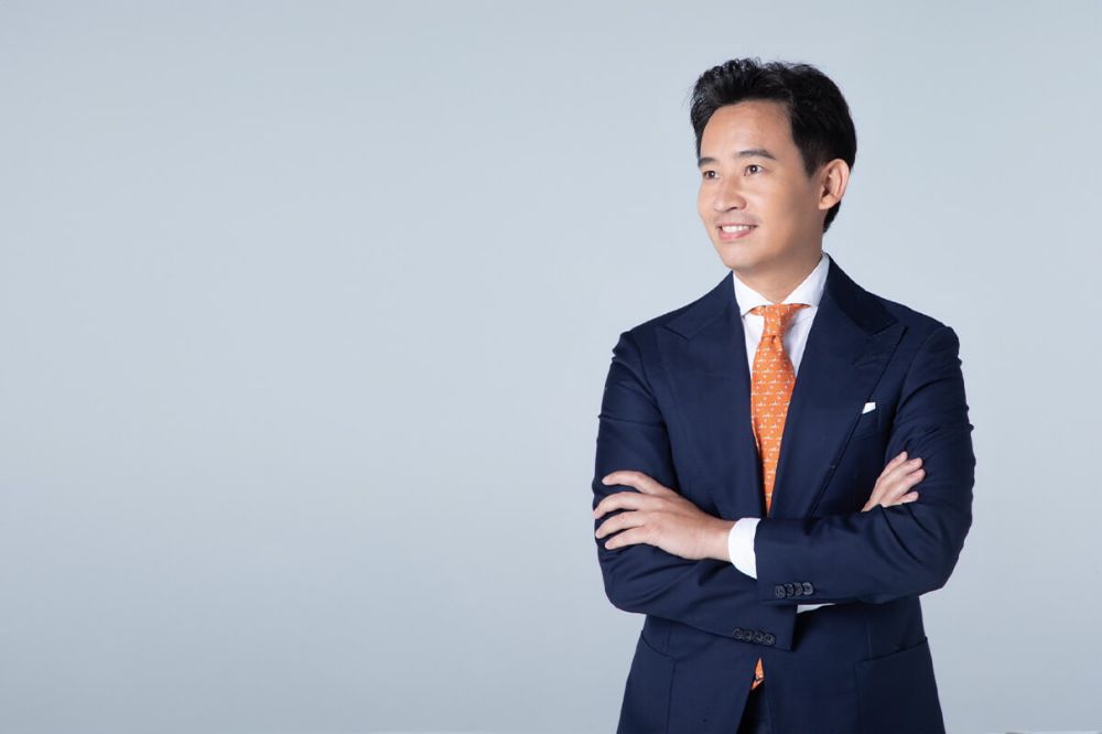 "ทิม พิธา" กับมุมมองด้านการเมืองต่อ "การค้นหาตัวเอง" ของวัยรุ่นในสังคมไทย